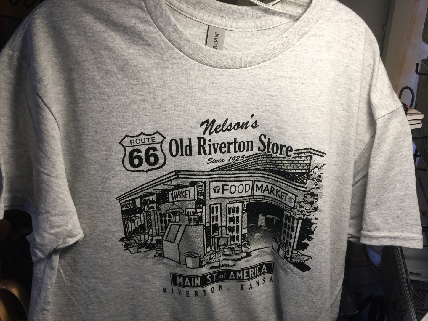 Old Riverton Store T-Shirt Large  Black and White